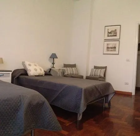 Apartment Essentia Rom