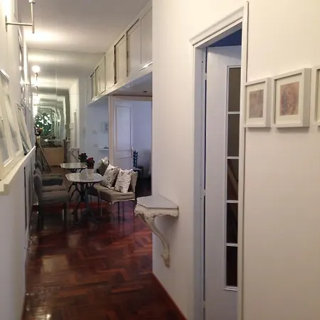 Essentia Apartment